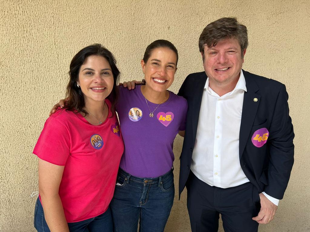 tadeucalheiros's tweet photo. Circulando com a futura governadora de Pernambuco, @raquellyra, com a vice, @priscilakrause e com @alcidesacardoso nosso candidato a deputado estadual. Cada voto é importante nesta reta final de campanha! #PernambucoPraCima https://t.co/XHptCOtbTz