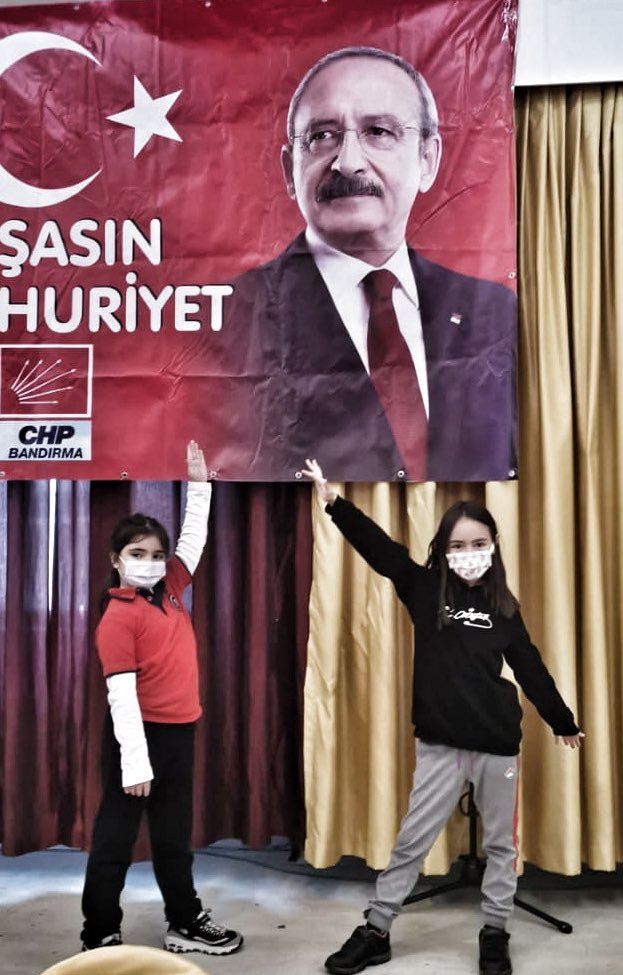 ncananz's tweet photo. Sizinle iktidara yürüyen ekipte görev almaktan onur duyuyorum. 
Her koşulda, ilk günden beri, dün, bugün, yarın da, yarının Türkiye’sini inşa ederken, her hanesinde hak, hukuk, adaletin, bereketin, huzurun olacağı bir ülkeye kavuşana kadar #yanındayım @kilicdarogluk https://t.co/3gUmI1T2Ov