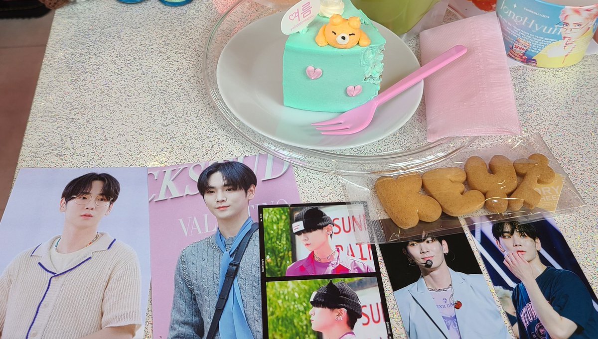 9/23キー君お祝いに
<a href="/yolumlovesyou/">여름♡cafe yolum</a> さんへ
<a href="/keysyou/">키스유</a> 
<a href="/keysyou_jp/">𝐊𝐄𝐘𝐒𝐘𝐎𝐔 ᴊᴘ</a> さま
ありがとうございます。
写真が上手く編集出来なくて💦
LINEカメラ使ってみたけど
上手く出来ないって思ってる
うちに眠っちゃってて
目覚めた深夜の投稿です🙇
やっぱりこのまんまが可愛い❤️