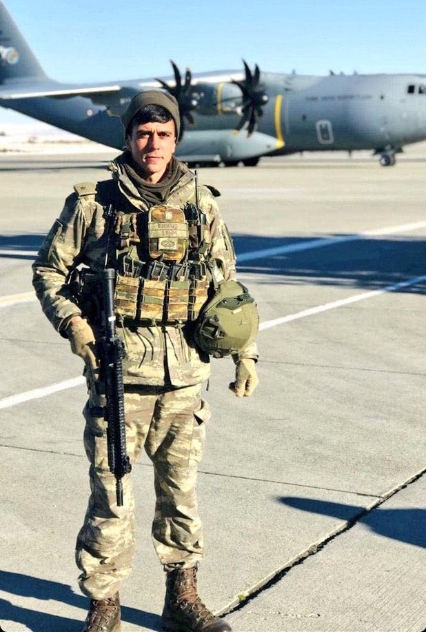 Pençe-Kilit Operasyonu bölgesinde hain PKK ile çıkan çatışmada Piyade Üsteğmenimiz Serkan Erkuş Şehit düştü…