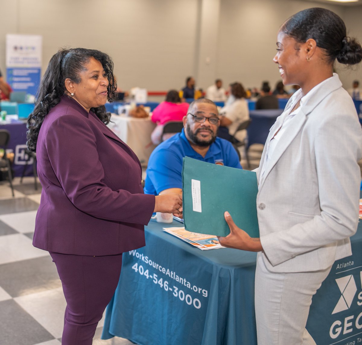 atlcouncil's tweet photo. The Trading Up Fair took place yesterday. This event was hosted by Council member @andreaboonenow and Fulton County Commissioner @nataliewhall. This fair provided the opportunity to learn new skills for jobs, including those with felonies or other criminal history. https://t.co/iJ4lLBJjUa
