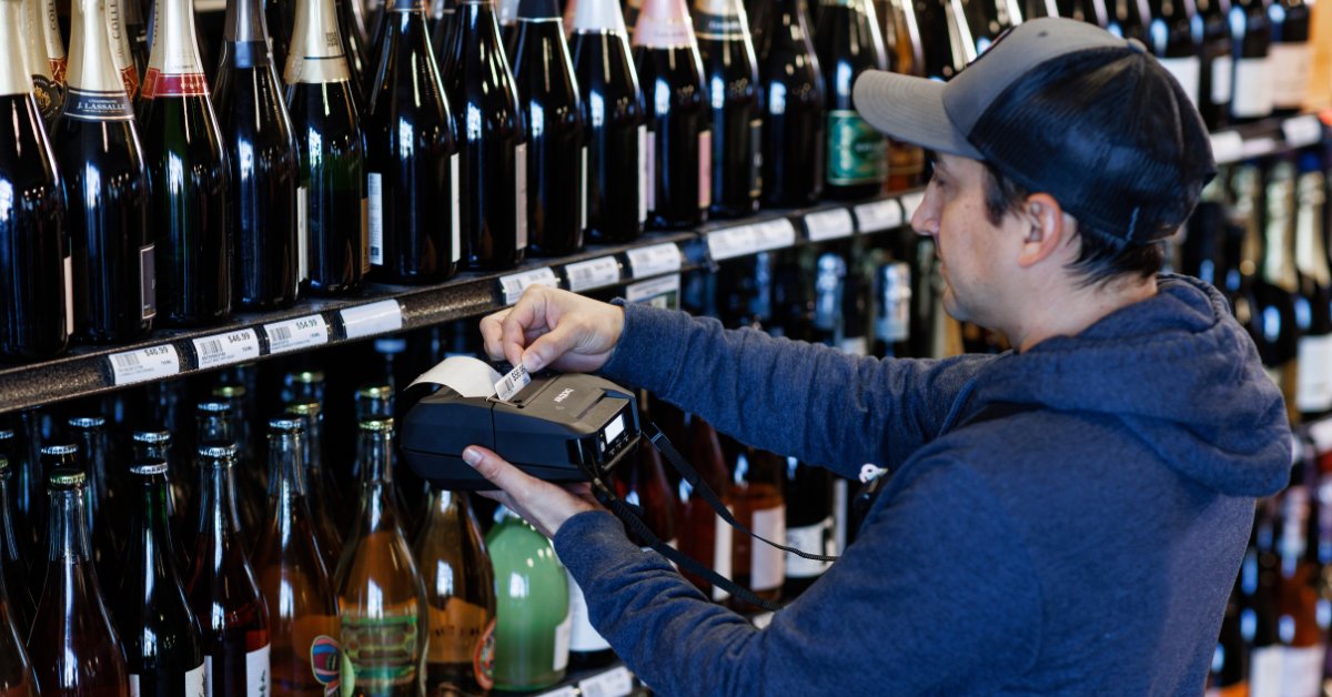 Small Steps to Solve for Retail Labor Shortages:
🏢 Automate your workflows
 💲 Leverage up-to-the-minute pricing
🤝 Streamline your systems
⏳ Prevent expensive downtime

Learn how on-demand label printing can be a key step in automating your processes: bit.ly/3BY7fl6