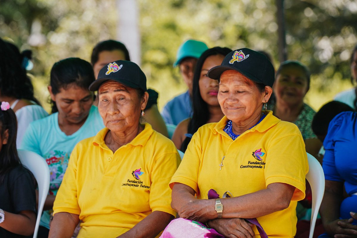 Alcaldiadeleg's tweet photo. Hoy nuestras mujeres leguizameñas dan testimonio de lo que ha sido el trabajo por nuestra población. 

#puertoleguizamo se convierte en el primer municipio del Putumayo en adoptar la Política Pública de la Mujer. https://t.co/xyKsDp7ZaQ