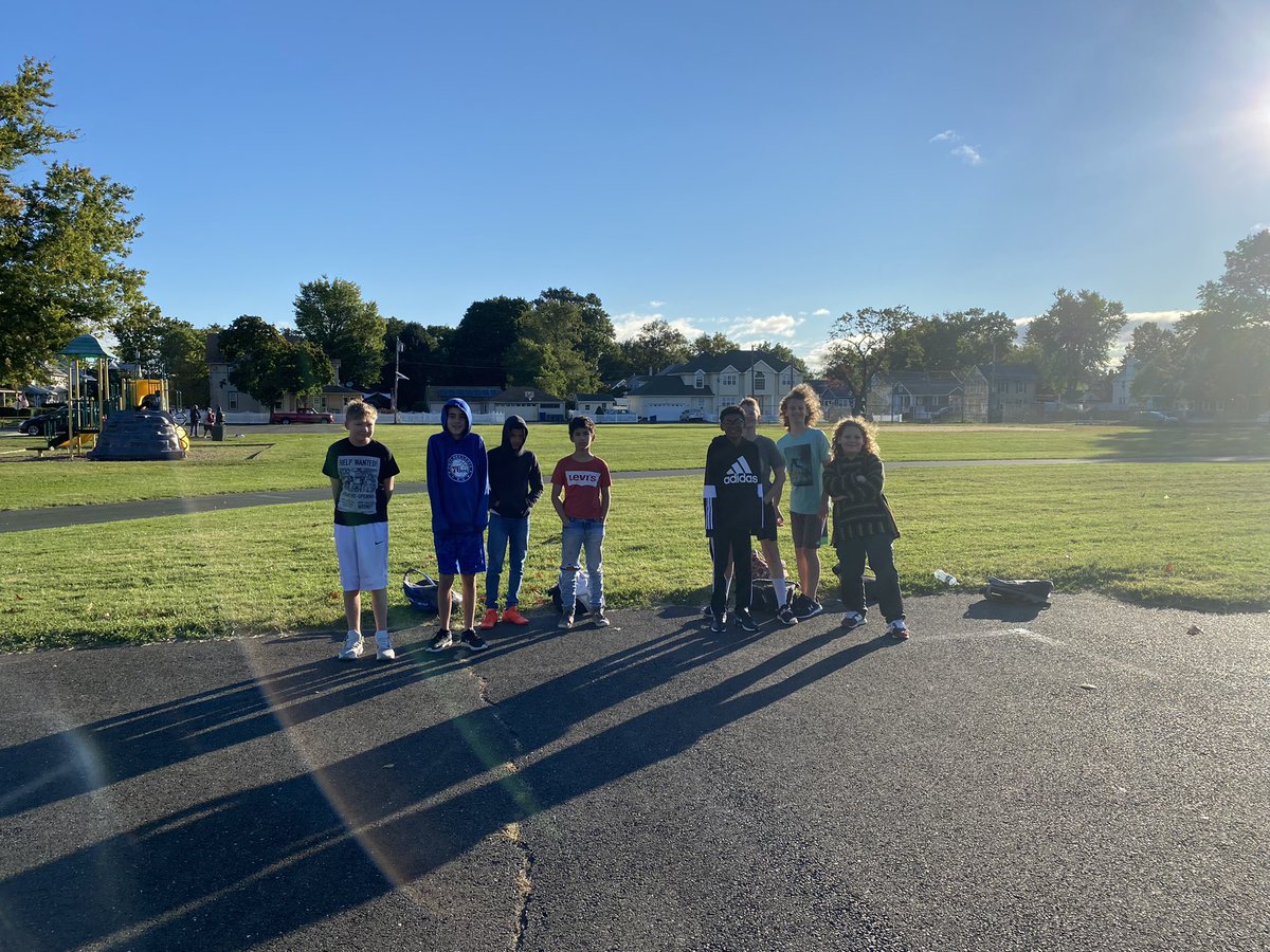 DelancoPhysEd's tweet photo. Fast Dragons turning in some fast laps at Runners’ Club @DelancoDragons @barrykid1 #NBAD https://t.co/iXefgHUPuO