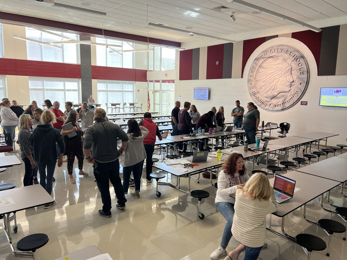 MuellerHolly's tweet photo. What is your creative type? Creativity manifests itself in all kinds of ways. @lebanonjrhigh teachers talk about how they are creative. @spencerideas says we need a bigger definition of creativity! @LebanonSchools @HamiltonCoESC #giftedPD https://t.co/NEX9pgUvIb