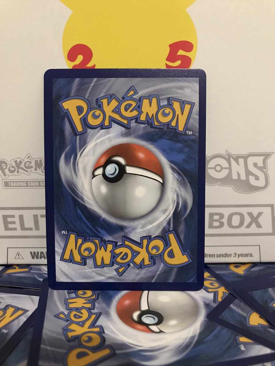 pokegmst's tweet photo. 🚨GIVEAWAY ALERT!!!🚨 

I opened this account about a week ago and already hit 100 followers🥲 so needs to be something hugeeee!

☄️BOOOM☄️
HERE WE GOOOOO!!!!!
GLACEON V ALT ART!!!💥

- ♻️RT♻️ 
          &amp;
- FOLLOW
to participate  (27/9 last day)
 
GOOD LUCK EVERYONE🤩!!! https://t.co/KaQzhWQy0M