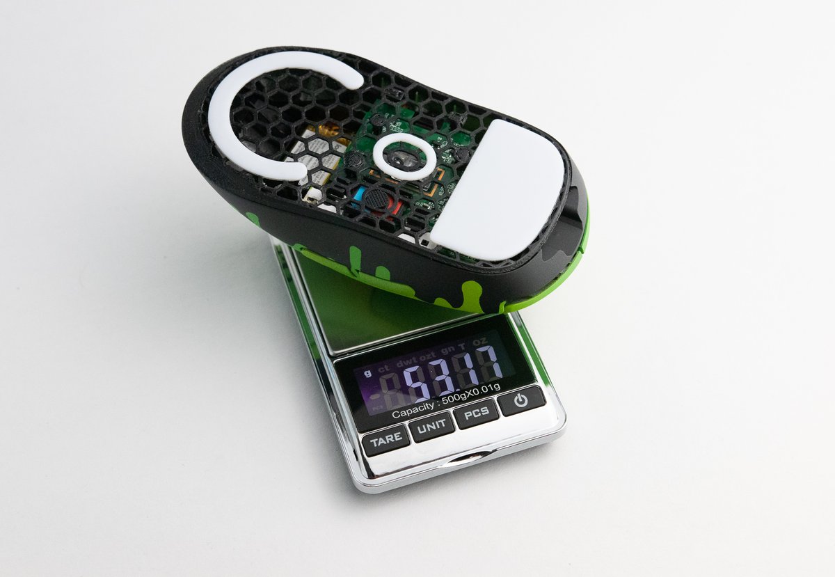 Forgot to mention, I now provide lightweight 3D printed bases and endo-skeletons for Superlights. You can get them as an add-on for your commission for $20USD(base only, -5g~) or $40USD(base + endoskeleton, -10g~)