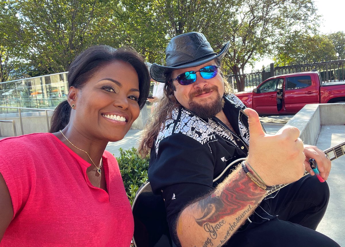 TishaOnTV's tweet photo. Get ready! We’re #LiveAfterFive in downtown Baton Rouge. Rock out tonight with Jonathan Boogie Long!🎸 @WAFB https://t.co/hAs4IvV8UQ