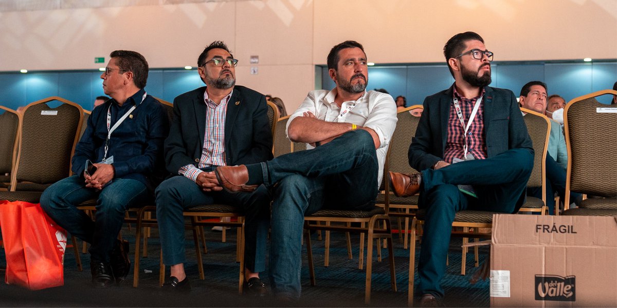 AsphaltNeotech's tweet photo. Lo que la agenda del día nos tiene preparado💡🧠 🛣️
✅ Conferencia Magistral  -Economía Circular aplicada a los pavimentos.
✅ Sesión seguridad vial y en la Zona de trabajo.
✅ Sesión de control de calidad y Supervisión.
✅ Sesión construcción y Maquinaria.
#NEOTECH #RARx https://t.co/h9nU7ElqNE