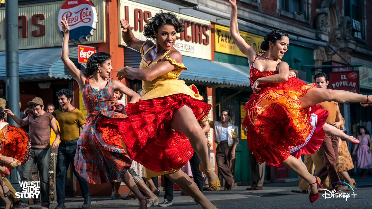 Let’s hear it for the ladies of #WestSideStory. 👏 #VocesUnidas (2/3)