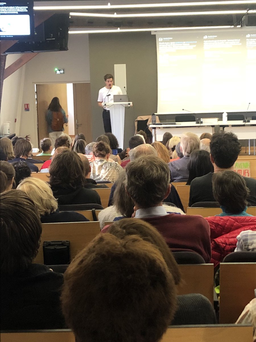 assoRVA's tweet photo. Merci à @timparrique pour cette conférence à #sciencesporeims. Fier avec @laligue51 et ChampagneArdenneNatureEnvironnement pour le lancement de l’Université Populaire de la Marne.
« Ralentir où Périr » @EditionsduSeuil https://t.co/eFqC2oaBgf