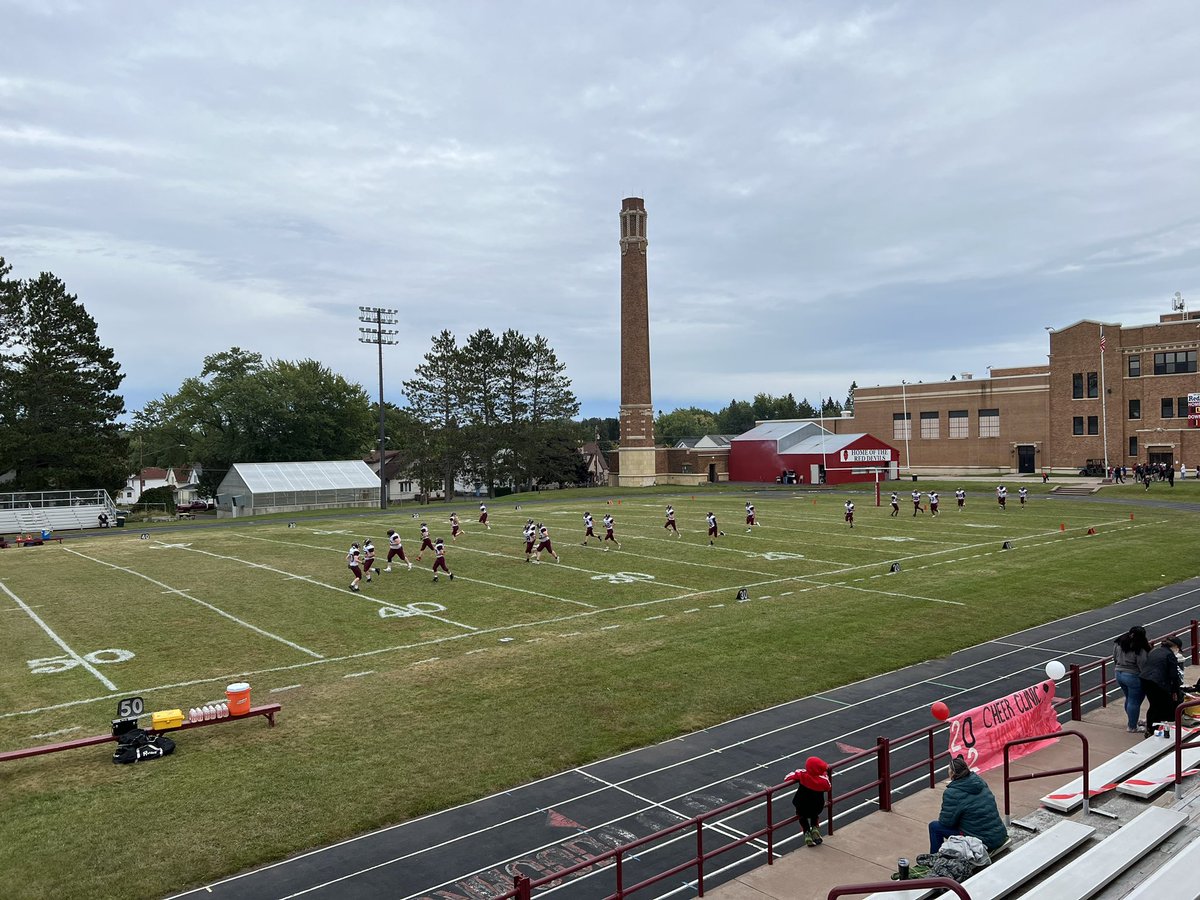 Y101WUPY's tweet photo. Week 5 action. Ontonagon (2-2) will take on Ironwood (0-4). Kickoff at 7 EST. Tune in on https://t.co/OeFzfsVpfh! https://t.co/MbStjcdZ3L