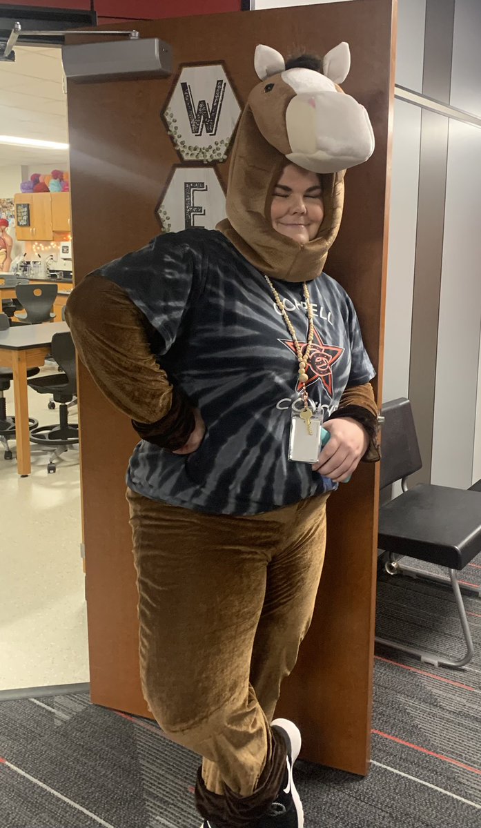 Mrs_Hone's tweet photo. @MsGroverTweets is my favorite. The picture says it all. @coppelleast #broncosignite https://t.co/j0vFz904Ik