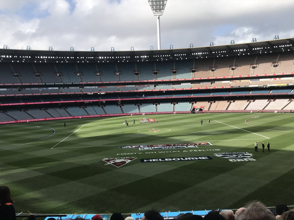 themush28's tweet photo. What a day it will be at the g great seats now to the bar #gocats https://t.co/8SMfFbQWBY