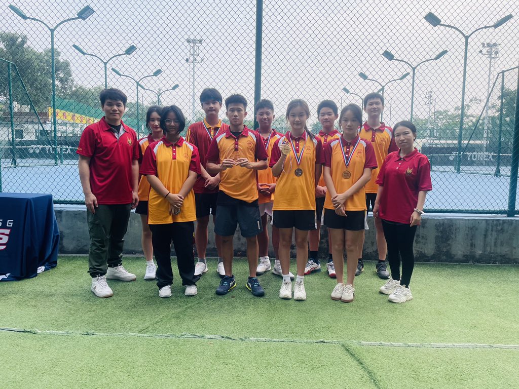 CoreyKydd's tweet image. Hosted our Tennis invitational yesterday  @AISGZ kudos to Dave Barrette organizing a smooth and fun event. Our Rams played well picking up a few medal! #GoRams  #RamNation Congrats to NCPA for winning the team award.