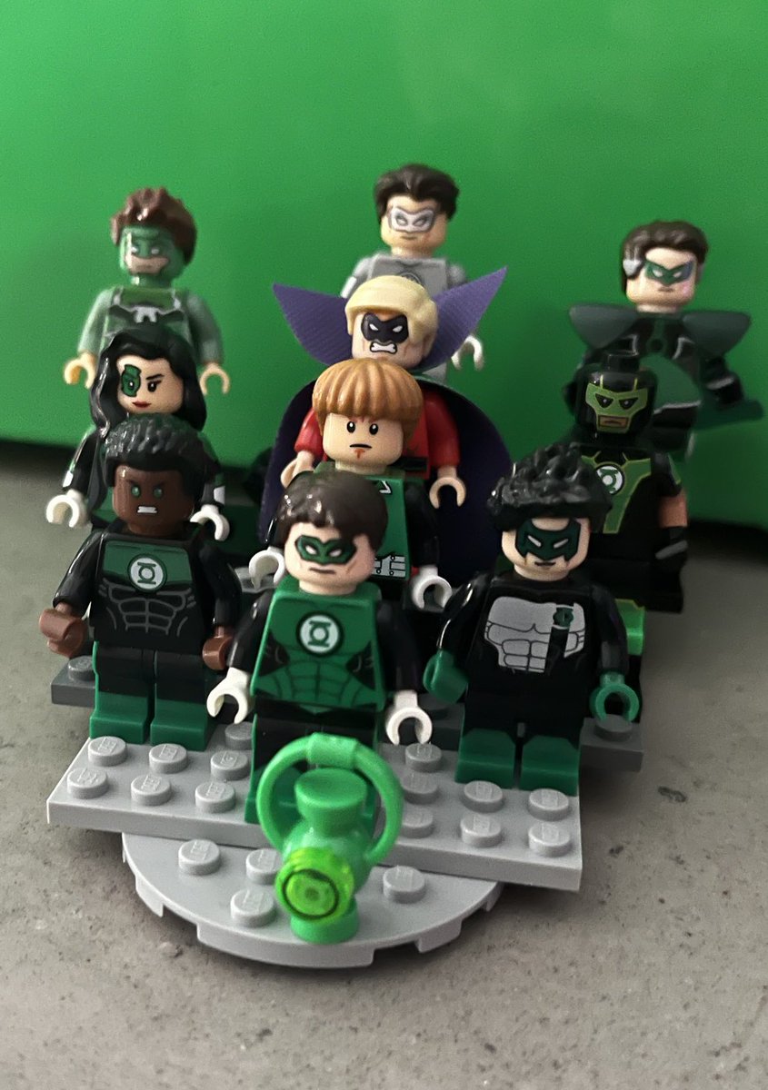cameron_LT's tweet photo. I’ve never been much of a Lego guy, but I wanted these for my #greenlantern collection. Just missing Earth 2 #alanscott & #jomullein #haljordan #johnstewart #kylerayner #jessicacruz #simonbaz #parallax #godoflight #guygardner #whitelanternhal #lego https://t.co/Qe2gDw5aOs