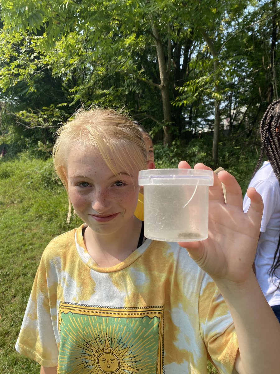 FMS students had a great time exploring our campus ecosystems. Thank you <a href="/kdellsci/">Katie Dell</a> for sharing your knowledge with our students. They were able to see connections between the classroom content and real world! <a href="/FMS_BCPS/">Franklin Middle BCPS</a> <a href="/SchifferB/">Brian Schiffer</a>