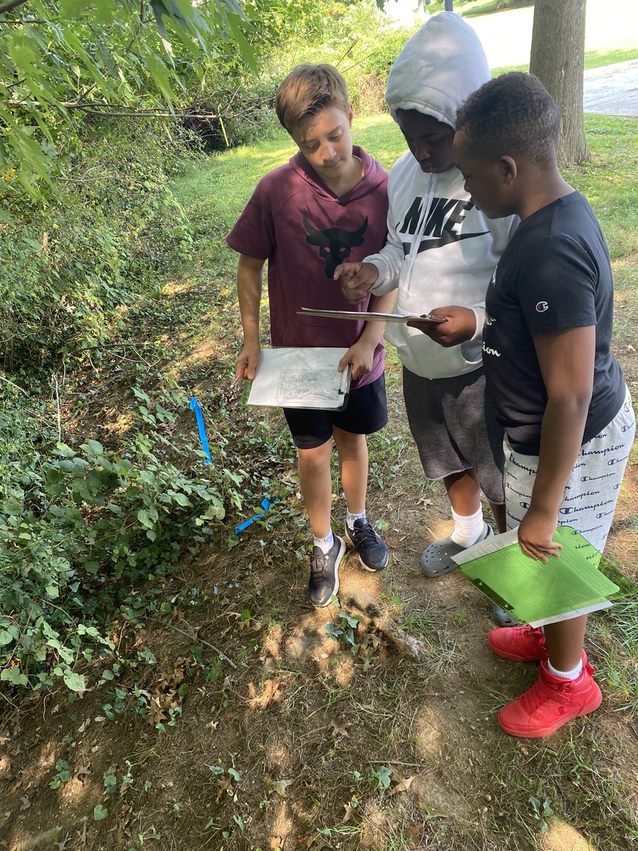 ms_madigan's tweet photo. FMS students had a great time exploring our campus ecosystems. Thank you @kdellsci for sharing your knowledge with our students. They were able to see connections between the classroom content and real world! @FMS_BCPS @SchifferB https://t.co/7Pxq0p3Gfp
