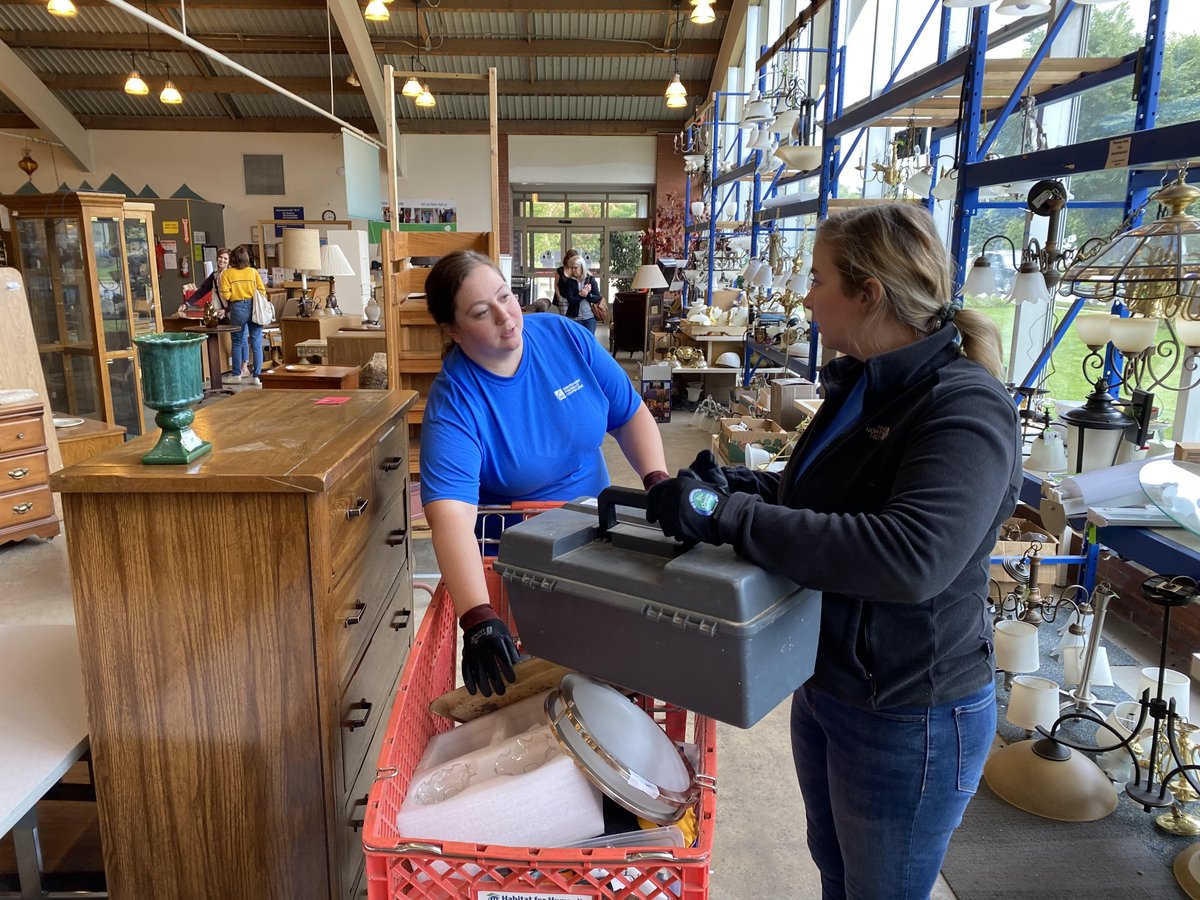 ipcrx's tweet photo. Thanks to @ReStoreMadison for letting #IPCRx staff join you today. We had a blast helping to get new product out on the floor! https://t.co/WW77WHStG2