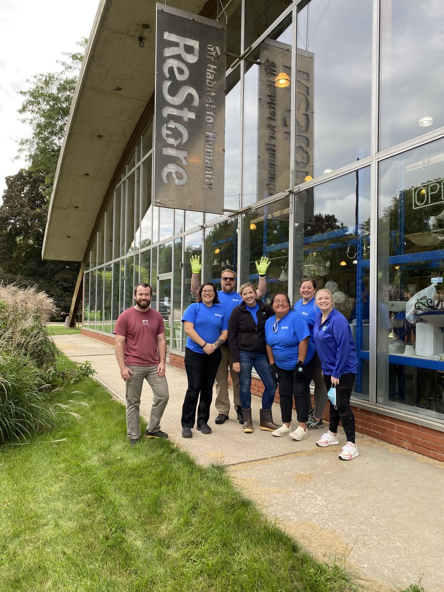 ipcrx's tweet photo. Thanks to @ReStoreMadison for letting #IPCRx staff join you today. We had a blast helping to get new product out on the floor! https://t.co/WW77WHStG2