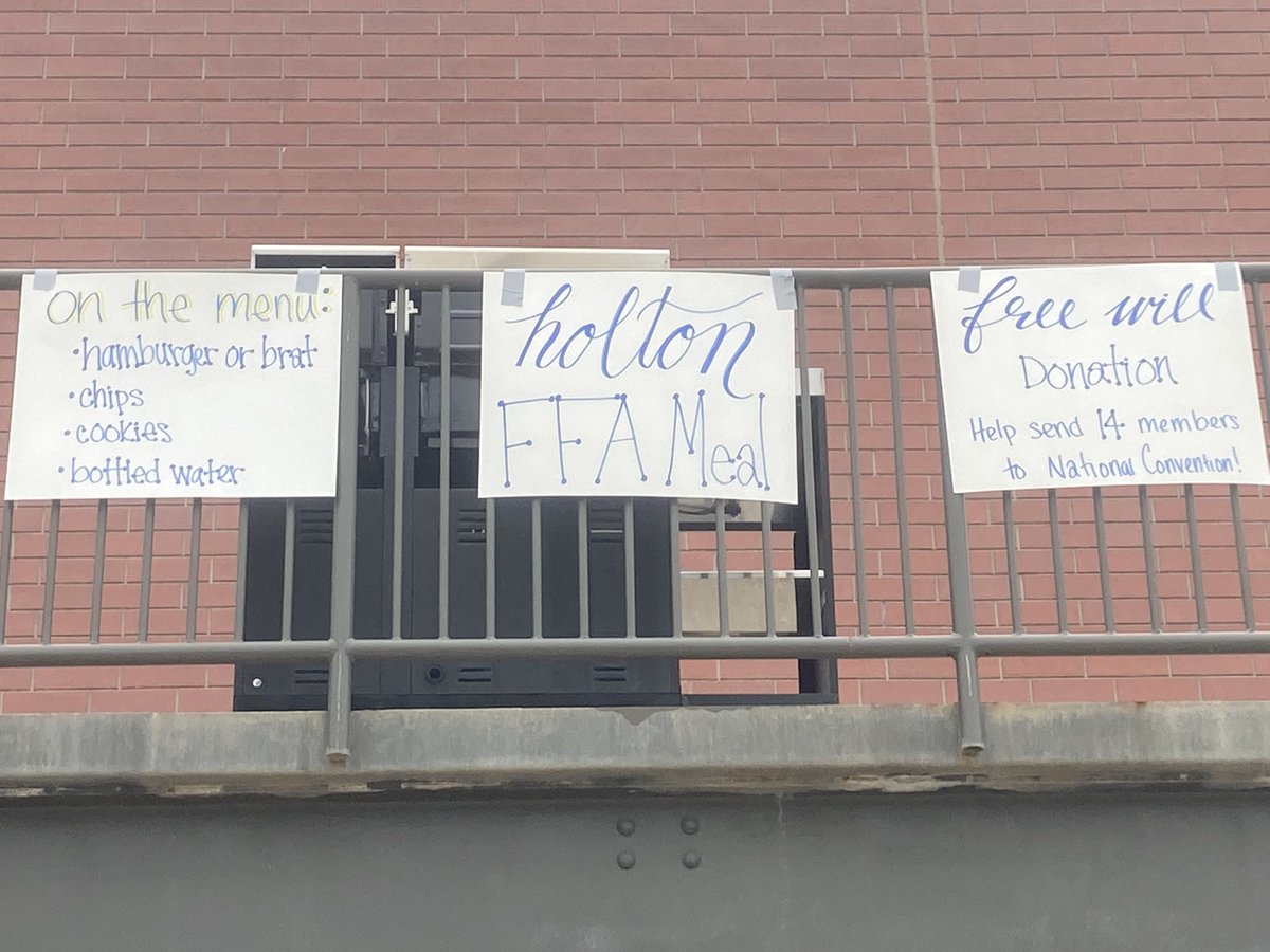 holtonFFA's tweet photo. Bowser Meat Processing hamburgers are on the grill, Johnsonville Brats will be soon, plus last chance at raffle tickets for our fire pit give away-drawing is TONIGHT. Come see us at the homecoming game for a good meal and to help send our members to compete in Indy. #weareholton https://t.co/JMd3ZQyYT4
