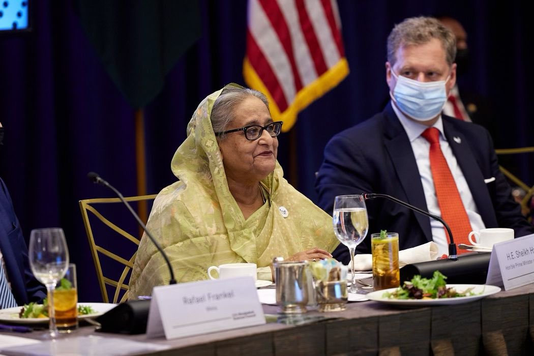 USBanglaTrade's tweet image. With over 50 US &amp;amp; Bangladeshi industry leaders, @USChamber’s US-Bangladesh Business Council hosted Hon. Prime Minister Sheikh Hasina to celebrate “The New Bangladesh” &amp;amp; mark 50 years of US-Bangladesh diplomatic &amp;amp; econ relations #ChamberatUNGA
