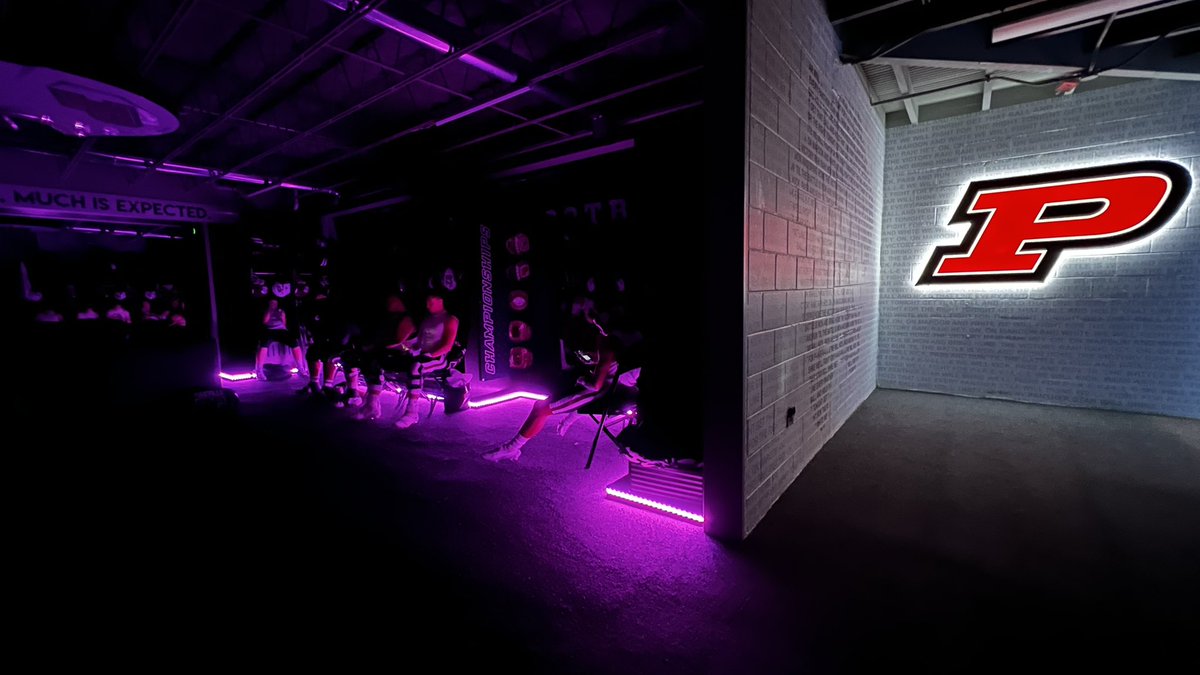 PikevilleHSFB's tweet photo. Lights Out. #BeatLCA https://t.co/l8cw3elBm9