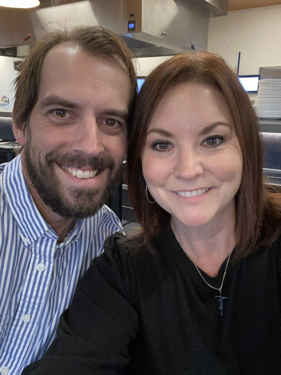 ListenThroughMe's tweet image. 40 and #SoberAF! Had the hottest date imaginable to usher in this new decade of my life! And I actually got to remember this birthday! 🥳🤘🤙💙 #RecoveryPosse