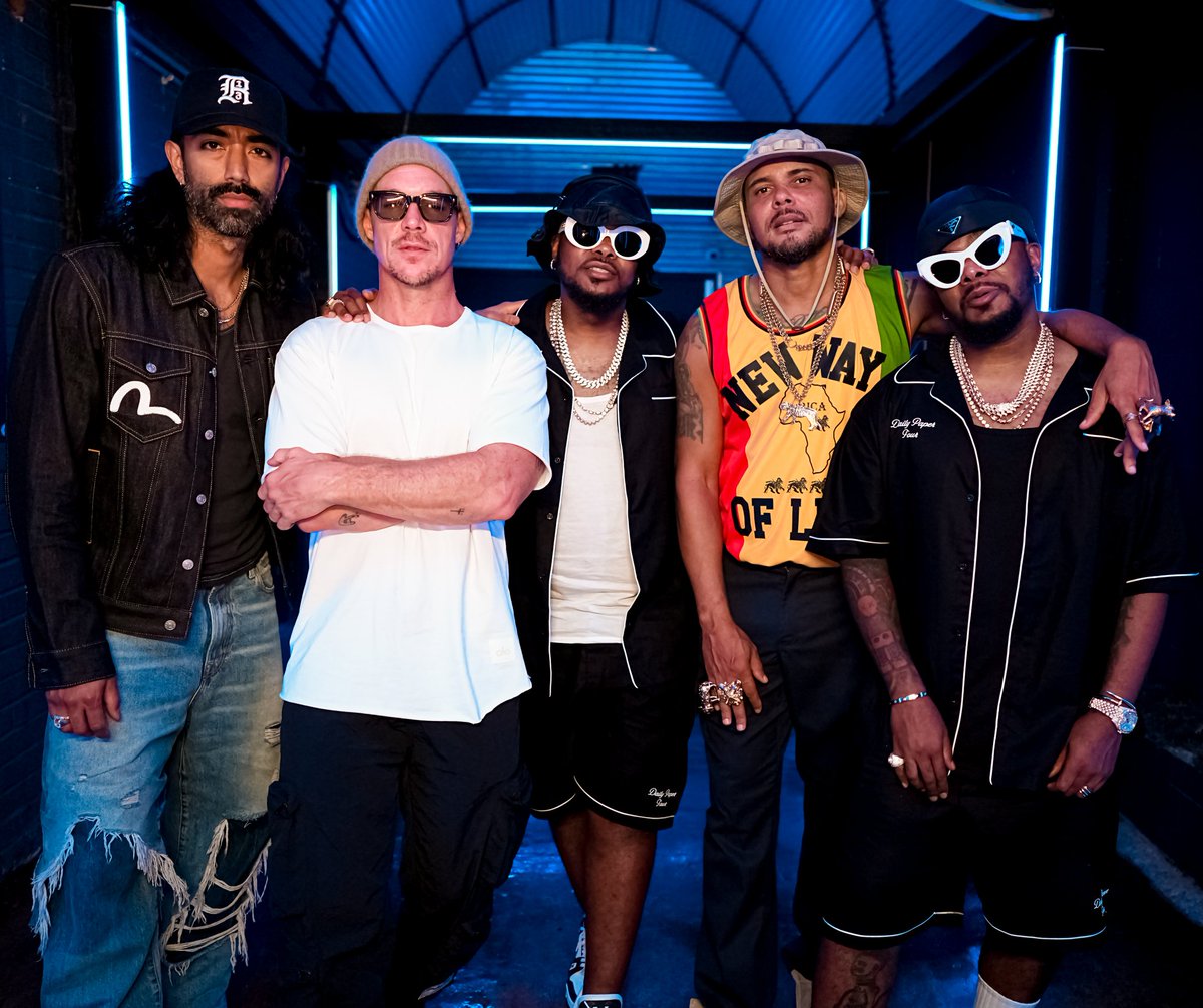 #kookoofun <a href="/MAJORLAZER/">MAJOR LAZER</a>  @majorleaguedjz @majorlazer @tiwasavage <a href="/diplo/">diplo</a> <a href="/walshyfire/">Walshinho</a> <a href="/apedrums/">Ape Drums</a> 
🎥📸<a href="/Apmworldwide/">Apmworld</a>