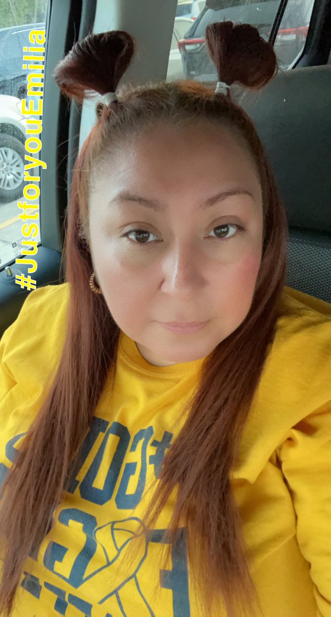 MrsRodriguezOFE's tweet image. #Emilia #Justforyou 🌻☀️🎗️