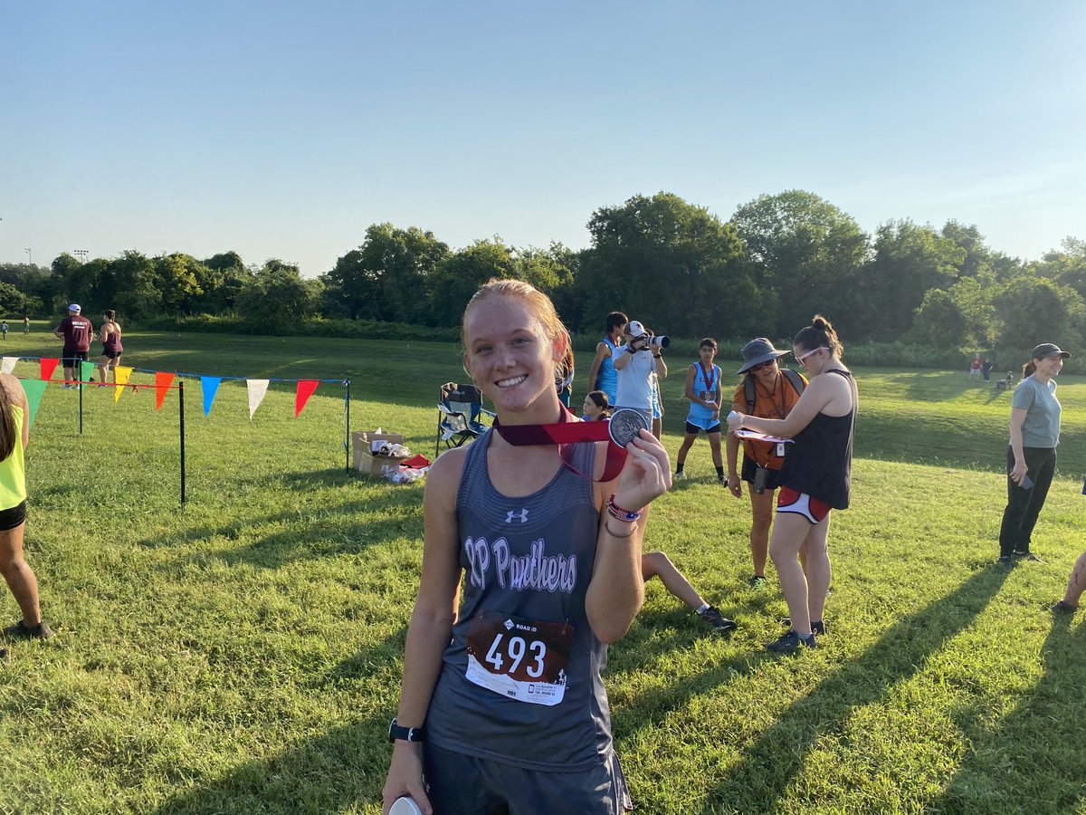 RPHS_GirlsXC's tweet image. This is how Sadie finish🏅.  Congratulations #progressing ⁦@RPHS_Panthers⁩ ⁦@RGAPMobileLive⁩ ⁦@FBISDAthletics⁩