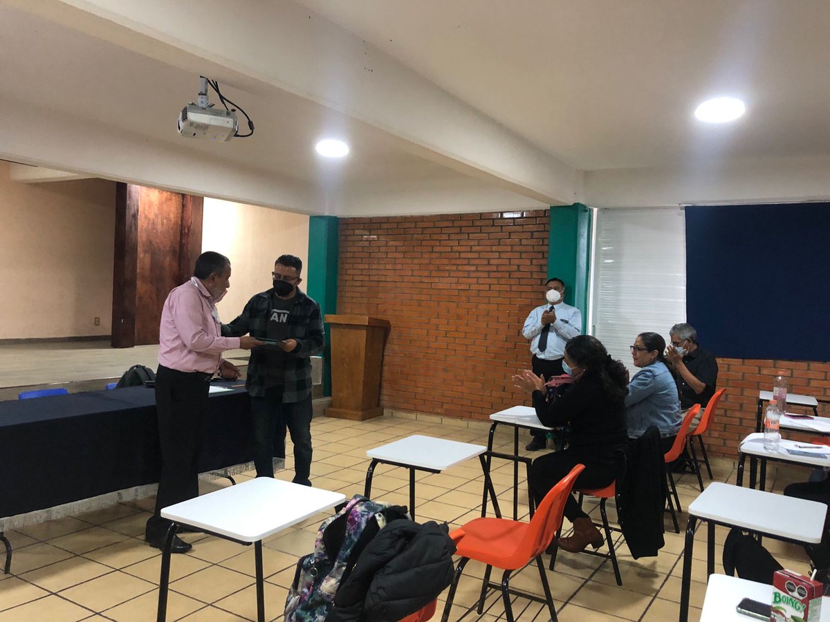 Bg48Supervision's tweet photo. Curso de #EstrategiaCurricularDeIgualdad dirigido a las instituciones de la zona escolar. Agradezco a @oficial_74 el apoyo @SEMSedomex @EdomexDgfa @HectorUlisesCG1 @IsraelJeroL @NoeOrtegaCamac1 @SBGOriente https://t.co/6z2TVyER6r