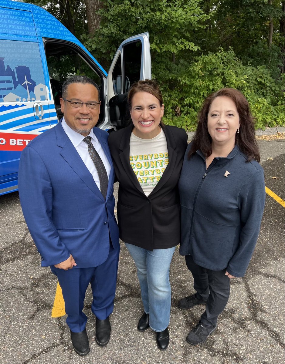 keithellison's tweet photo. Fun facts about early voting from @peggyflanagan @julieblaha &amp; me

✅ Early voting is quick, easy and secure
✅ Early voting is available in person and by mail
✅ Early voting means your voice is heard, no matter what life throws at you Nov. 8

Let’s get out and VOTE, Minnesota! https://t.co/uws3DF9x1t