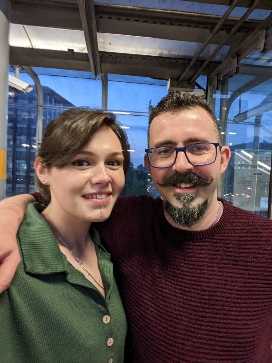 SuperSploot's tweet photo. OMG just met @Sand_Panther at @EGX #SeaOfThieves dat stache 🤌 https://t.co/wUcBpFEbH5