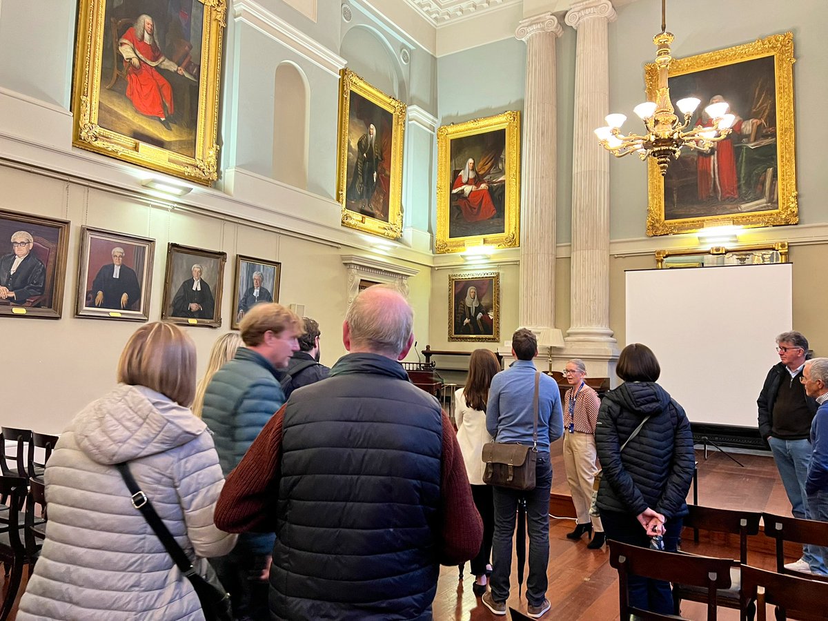 KingsInns's tweet photo. We are delighted to welcome over 200 people for heritage tours of our magnificent Dining Hall building for @CultureNightDub tonight. 

Many great questions are being asked about the architecture, the paintings and, of course, the law. 

 #OícheChultúir #culturenight https://t.co/smk9WEXoKS