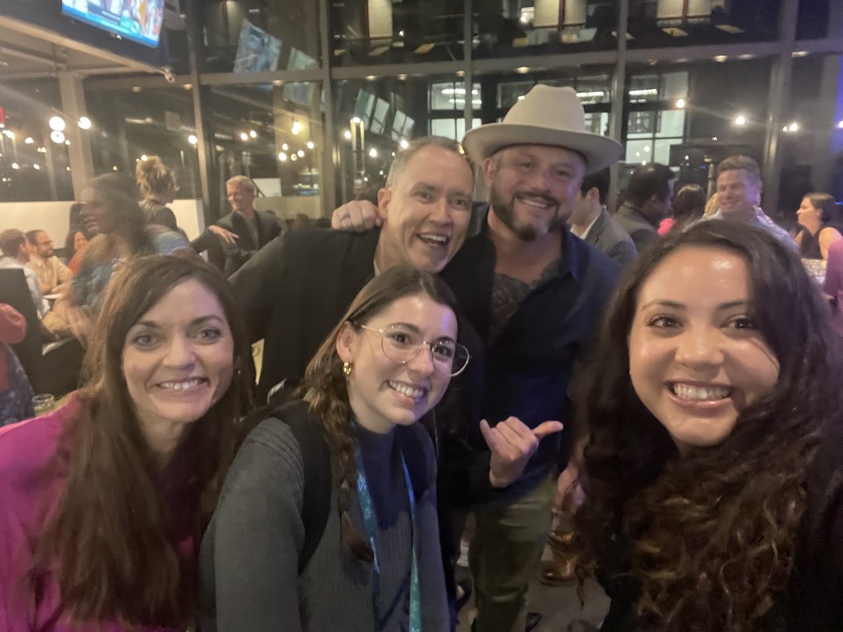 We all know social media can be a dumpster 🔥. But these fine people make it human and fun. 

Gratitude, love, and props to my friends <a href="/zenogroup/">Zeno Group</a>. #DF22 bringing people together. <a href="/tiffberryman/">Tiffany Berryman</a>