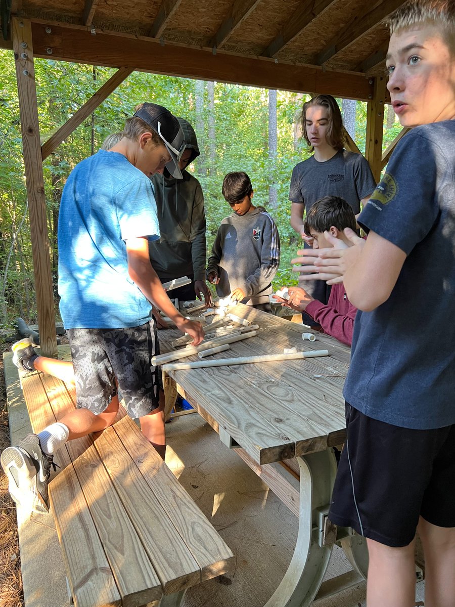 ApexAOIT's tweet photo. We took it outside today! #softskills #challengecourse #PEAKPROUD https://t.co/MpgwoNcLYU
