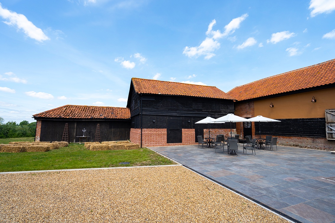 sancroftbarns's tweet photo. If you are looking for a wedding venue in Suffolk please do get in touch or arrange to come and visit. You can find out more details and see our photo gallery at https://t.co/JRRwrRkrh5 #wedding #weddings #weddingplanning #weddingvenue #weddingvenues #venue #venues #Suffolk https://t.co/OifhvVdxXn