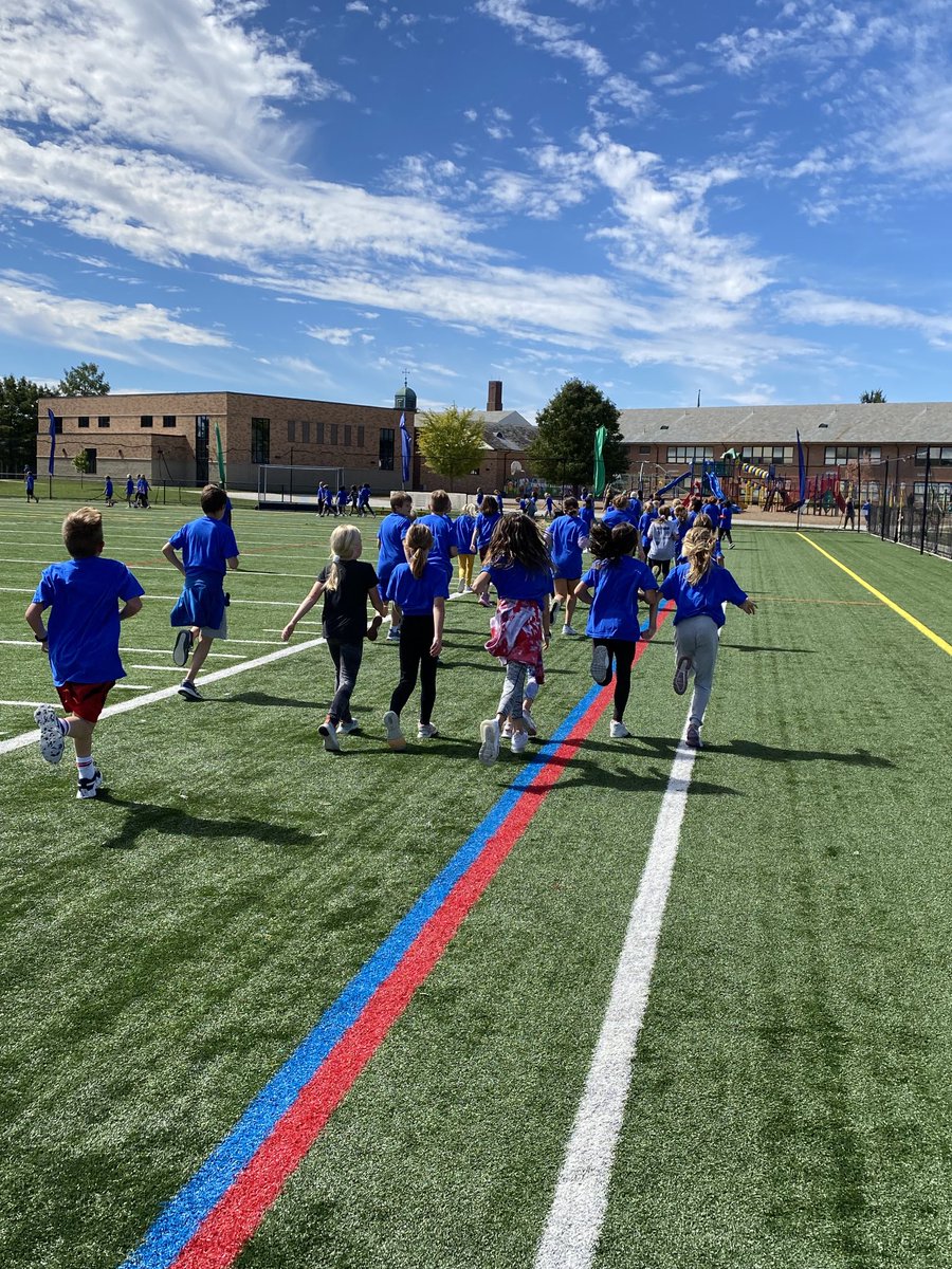 SimpsonTremont's tweet photo. ⁦@TremontLions⁩ walk-a-thon ⁦ https://t.co/tqeRYAnoXq