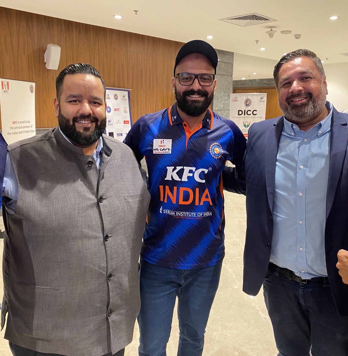 Suhailpr45's tweet photo. Thanks @JittenVir sir(CEO, Yuvraj Singh Group) for coming to cheer Indian deaf cricket team. Thanks for valuable support Yuvi sir. @YUVSTRONG12 @indian_deaf https://t.co/pxWNfU7Fyn
