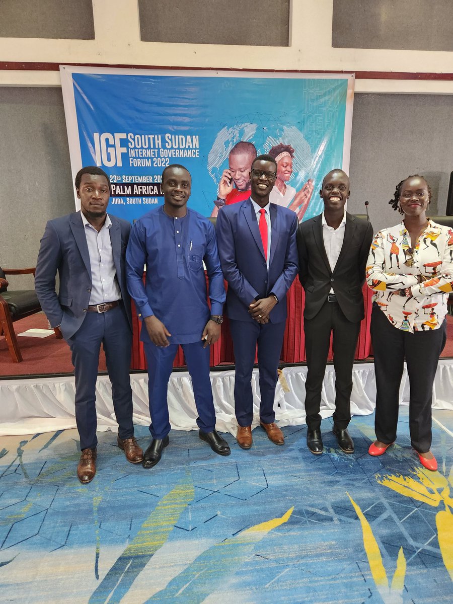 AkolNDok's tweet photo. Moderated at @southsudanIGF 2022 discussing financial and technology. Great discussion with banks and mobile money companies. Thank you @nelsonkwaje for the invitation. It was a great event and I learned a lot. Fin-tech is the future.

#SSOT #SouthSudan https://t.co/syEC163xTe