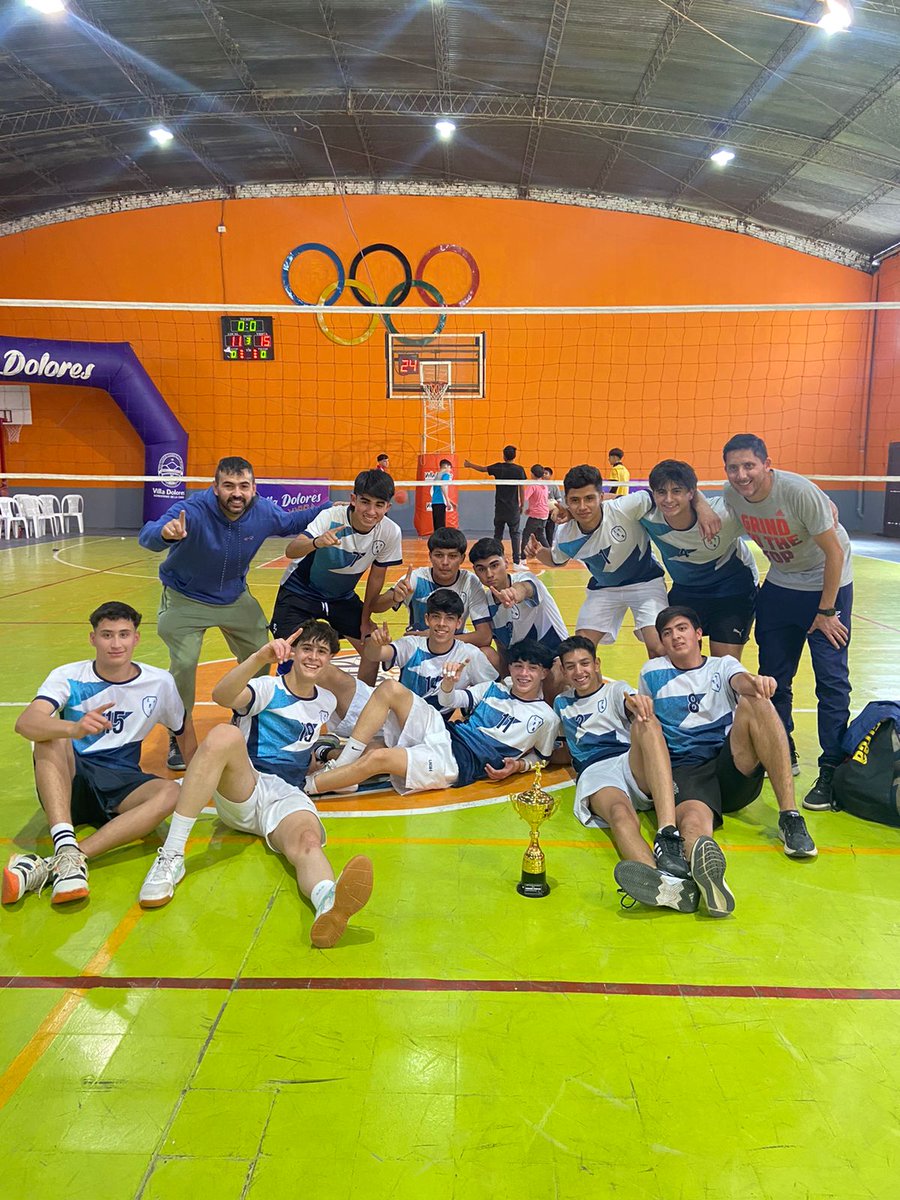 franpascual's tweet photo. campeones🥇💙 https://t.co/Hce7Fx0SJz