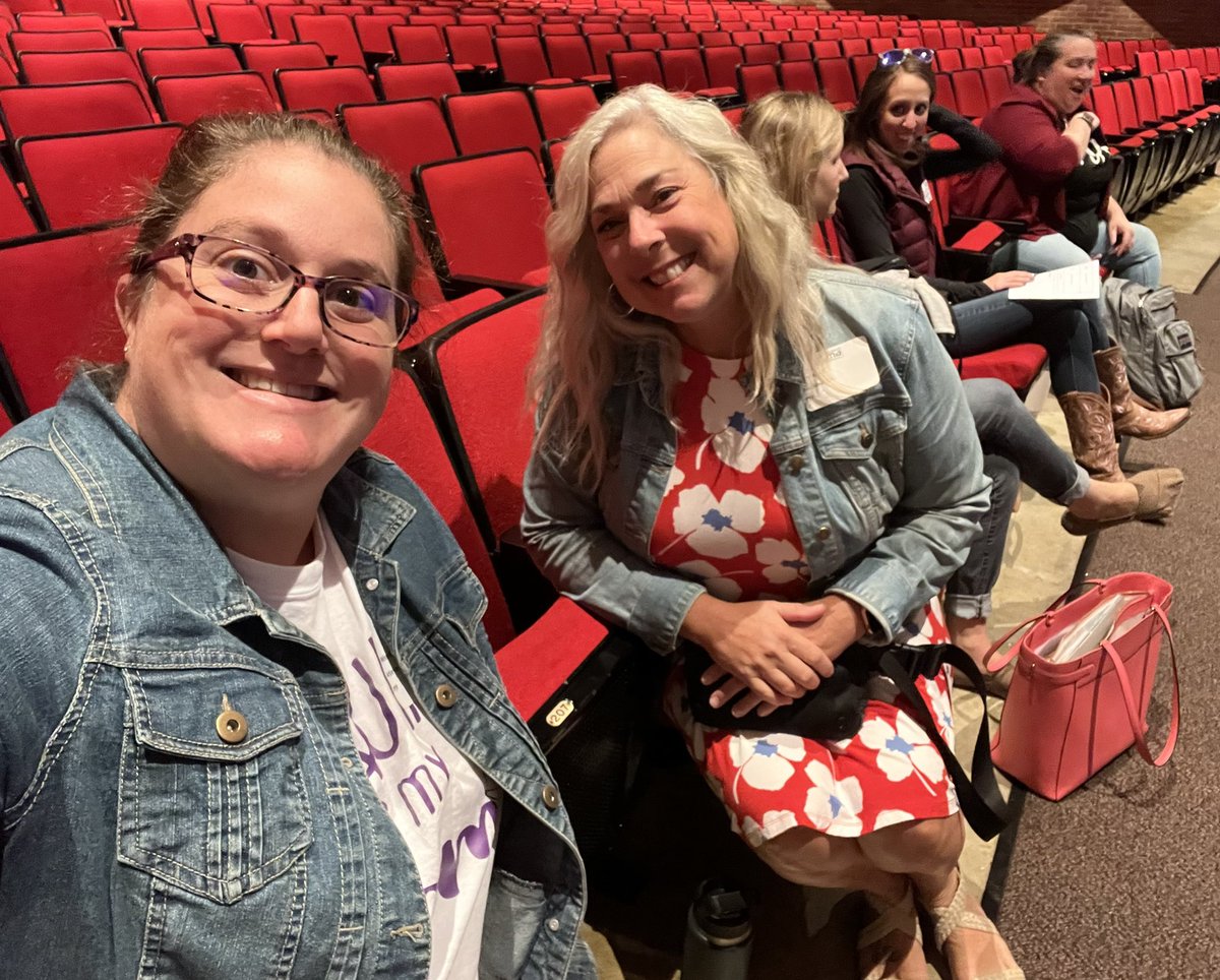 MrsBloomrose's tweet photo. Amy (@hrtobx) and I are representing PWCS PYP Coordinators at the @IBMidAtlantic meeting today! @anesmustangs @ibpyp @PwcsSpecialty @BucklandMills https://t.co/fQMthaNVKM