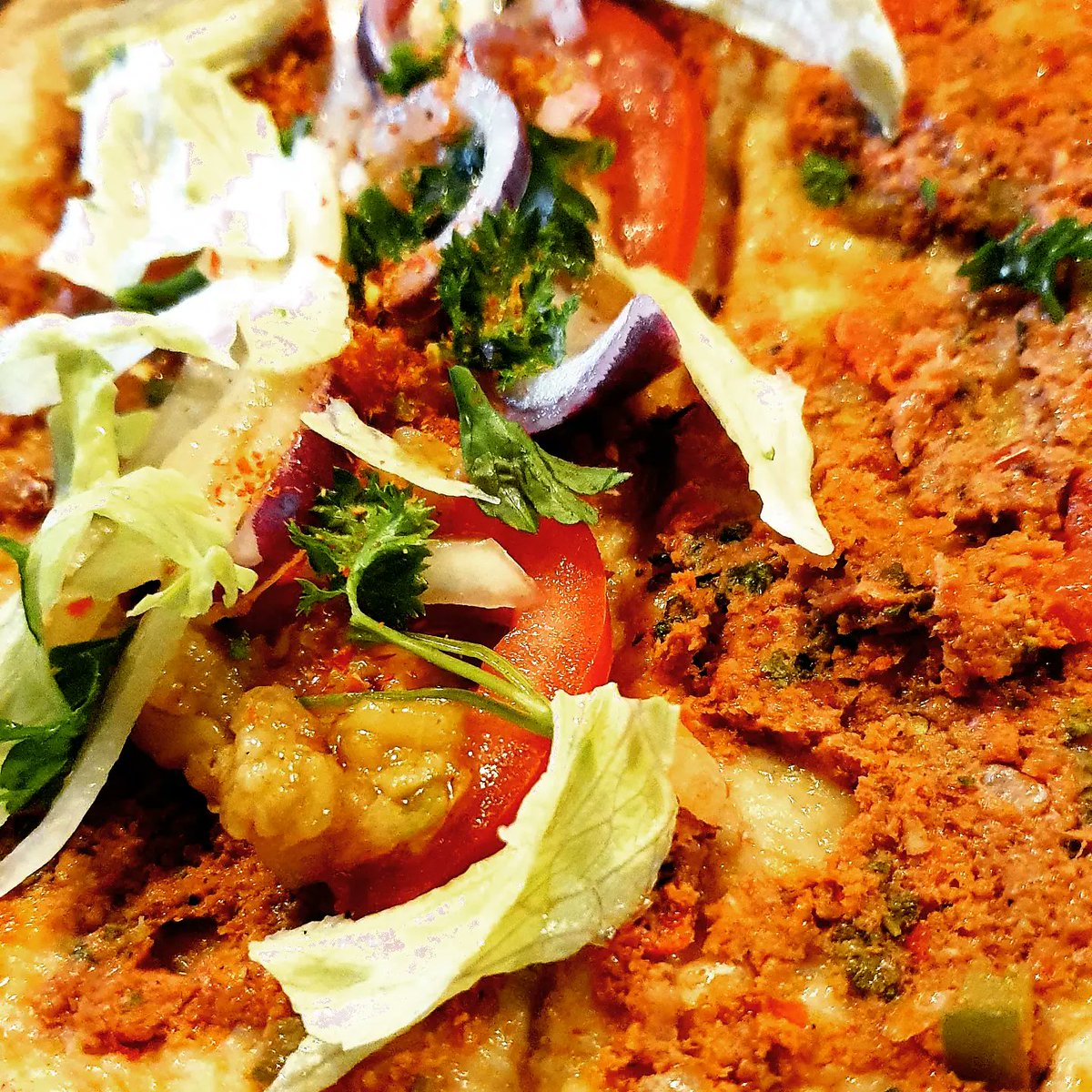 NickSmithFOB's tweet photo. Today we made Turkish lahmacun (a very thin pizza-like flatbread topped with spiced mince, and served as a wrap). It was a lot of fun, and received the nod of approval from my Turkish wife / co-director.
#lahmacun #woodfiredpizza #outdoorkitchen #turkishfood #fridaynightoff https://t.co/CgddySWwTj