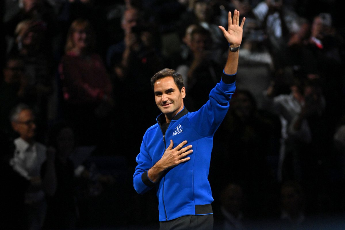 LaverCup's tweet photo. Friday night lights at #LaverCup.

Ready? Play. https://t.co/MBlhSLYiLN