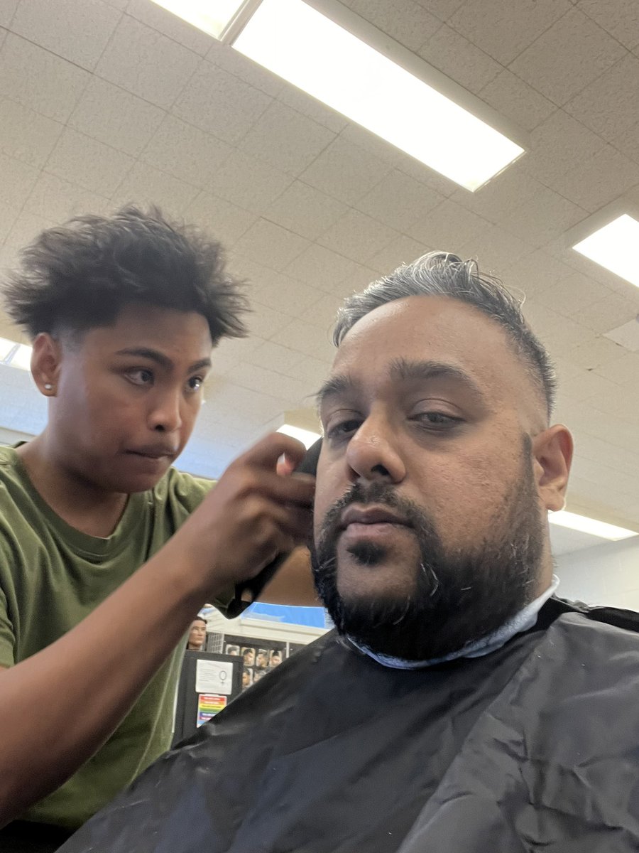 Downsview Secondary (@tdsb_dss) on Twitter photo Friday fade for Mr. Ramnaraine. Thanks <a href="/tdsb_DSS/">Downsview Secondary</a> student Kyle for the fresh cut! <a href="/DomenicGiorgi/">Domenic Giorgi</a> <a href="/ChezDominique/">S. Elwin</a> <a href="/DRamnaraine/">dave_ramnaraine</a> Friday fade for Mr. Ramnaraine. Thanks <a href="/tdsb_DSS/">Downsview Secondary</a> student Kyle for the fresh cut! <a href="/DomenicGiorgi/">Domenic Giorgi</a> <a href="/ChezDominique/">S. Elwin</a> <a href="/DRamnaraine/">dave_ramnaraine</a>
