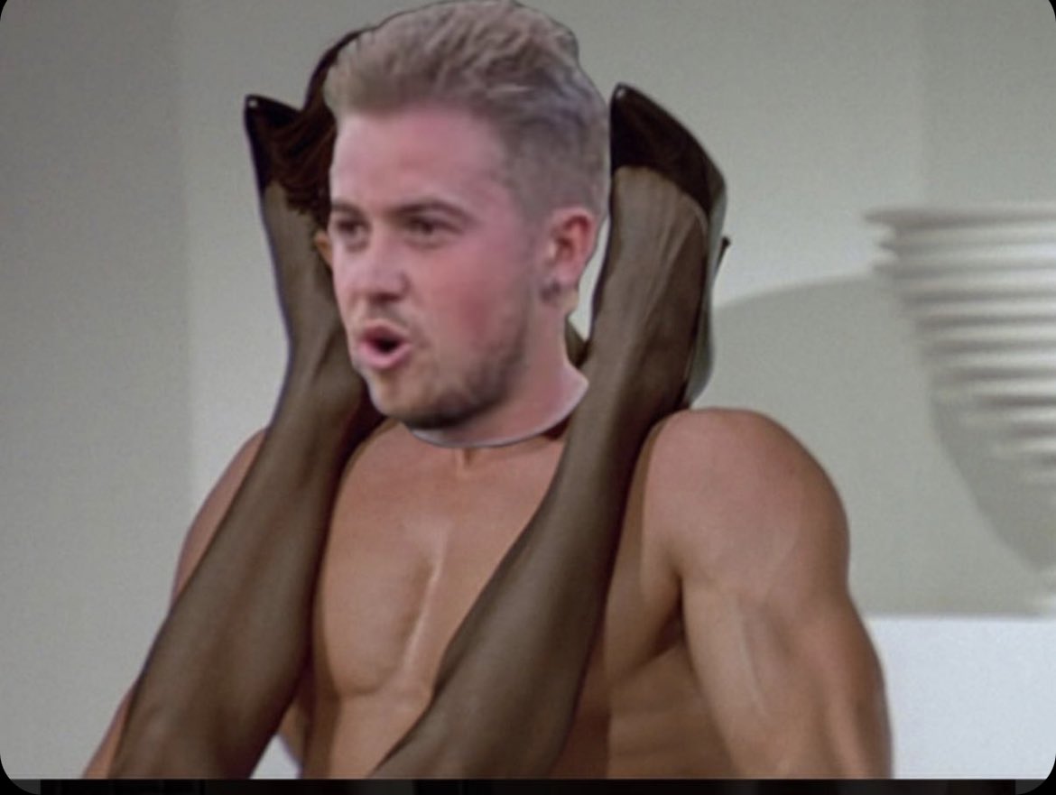 atecfc's tweet photo. Makes sure your ok for footy tomo mate @R20JOL  #barebackrider https://t.co/NW2C4KkZia