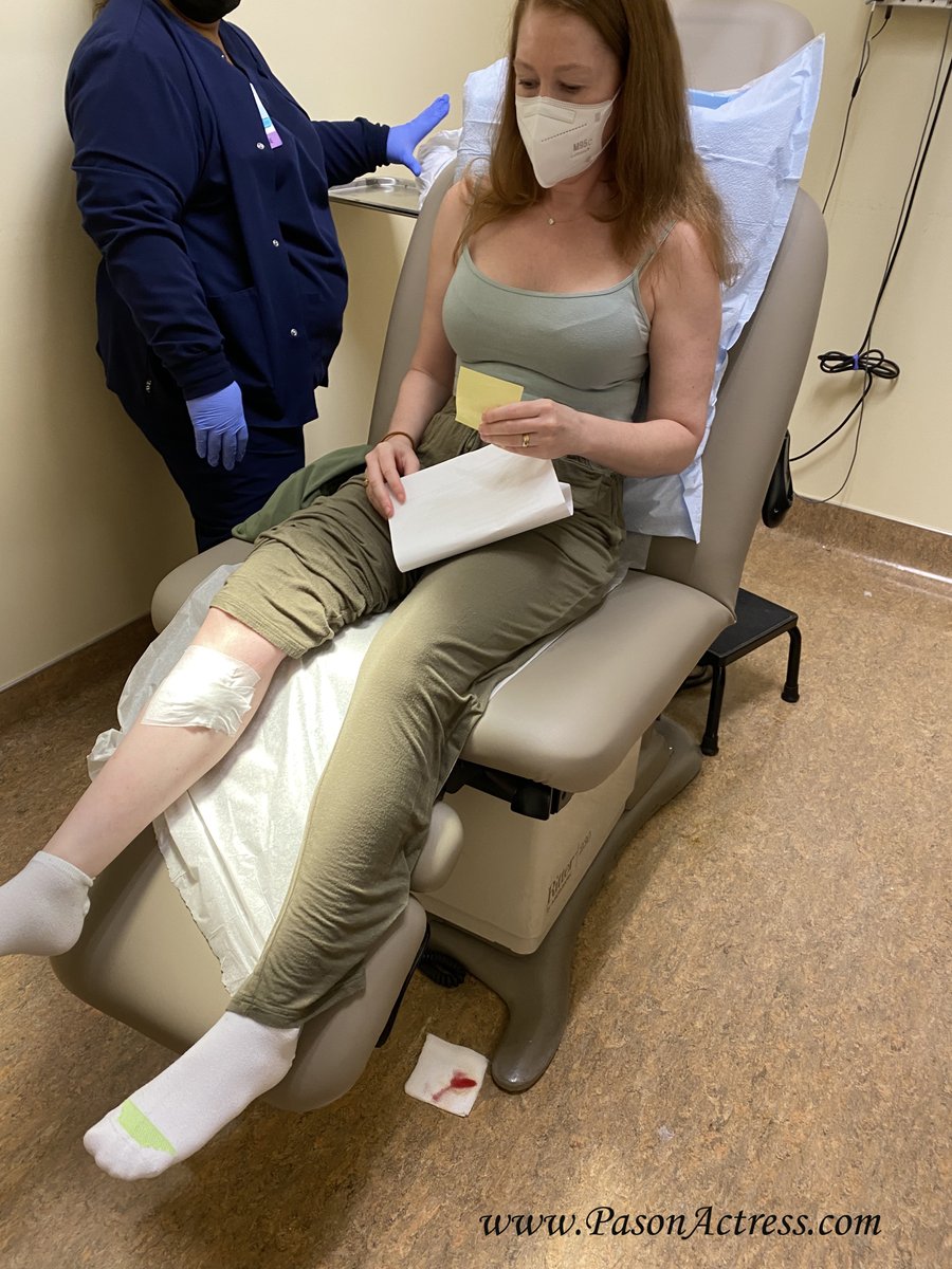 PasonActress's tweet photo. #BasalCellSkinCancer #MOHsSurgery on right shin #SkinCancer #FairSkin #NaturalRedheads #Redheads #Gingers #Health #SkinCare Great MOHs Surgeon Dr. David Beynet! Thank u! If something doesn't look normal or isn't healing go to ur Dr. &amp; get it checked! #Pason #PasonActress https://t.co/ewoS7u4G1q