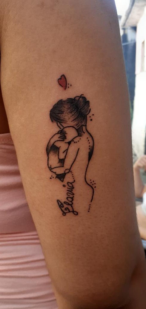 DarioHe84384844's tweet photo. #tattoo #cubantattooartist #usatattoo #motherlove #momanddaughter https://t.co/RO0iNVHqHW