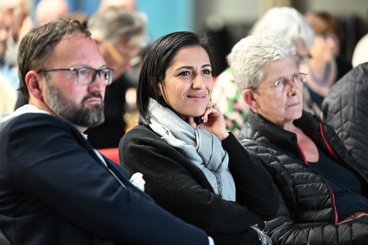 MoDem's tweet image. ⛵️ #Guidel2022 : Fin de la première journée !

🔸 Après l&apos;ouverture de notre Président François @Bayrou et de nos élus bretons, les premiers débats et ateliers de l&apos;#URMoDem se terminent…

⏯️ Reprise demain matin dès 9h avec notamment @FrcsBraun, puis @MFesneau et @JCCOMBE !